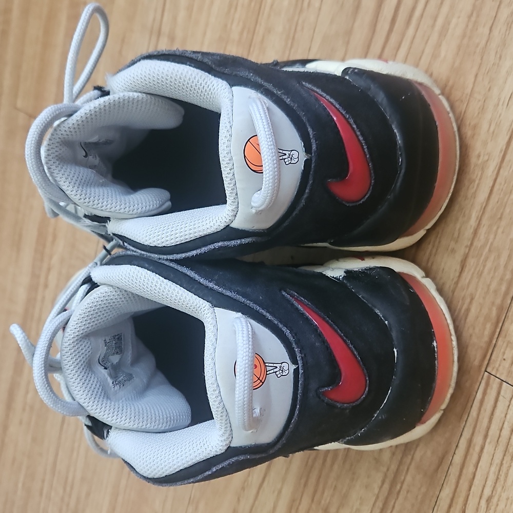 Men's Nike Basketball Shoes Size 7 - Picture 4 of 7